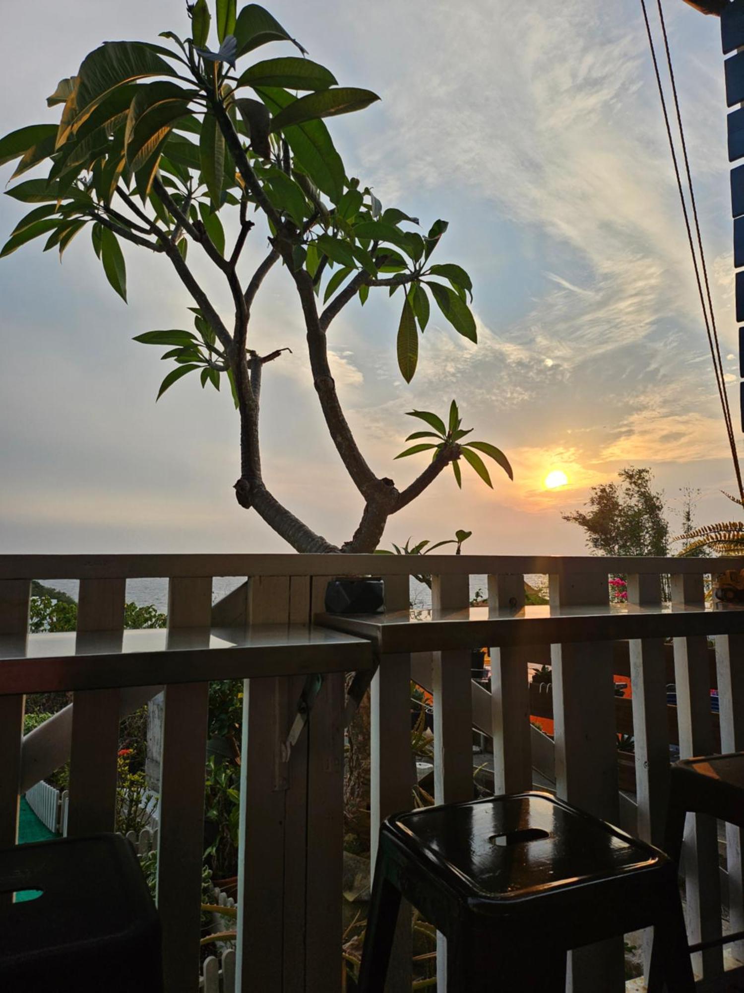 舞浪海景旅店 Hotel Xiaoliuqiu Buitenkant foto